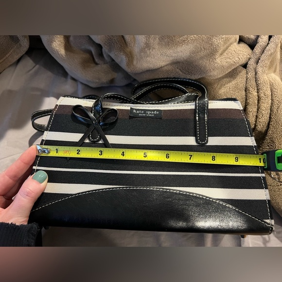 Handbag - Picture 8 of 10